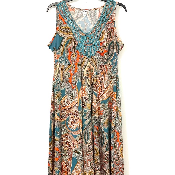 World Unity High-Low Embroidered Neckline Dress - Picture 2 of 13